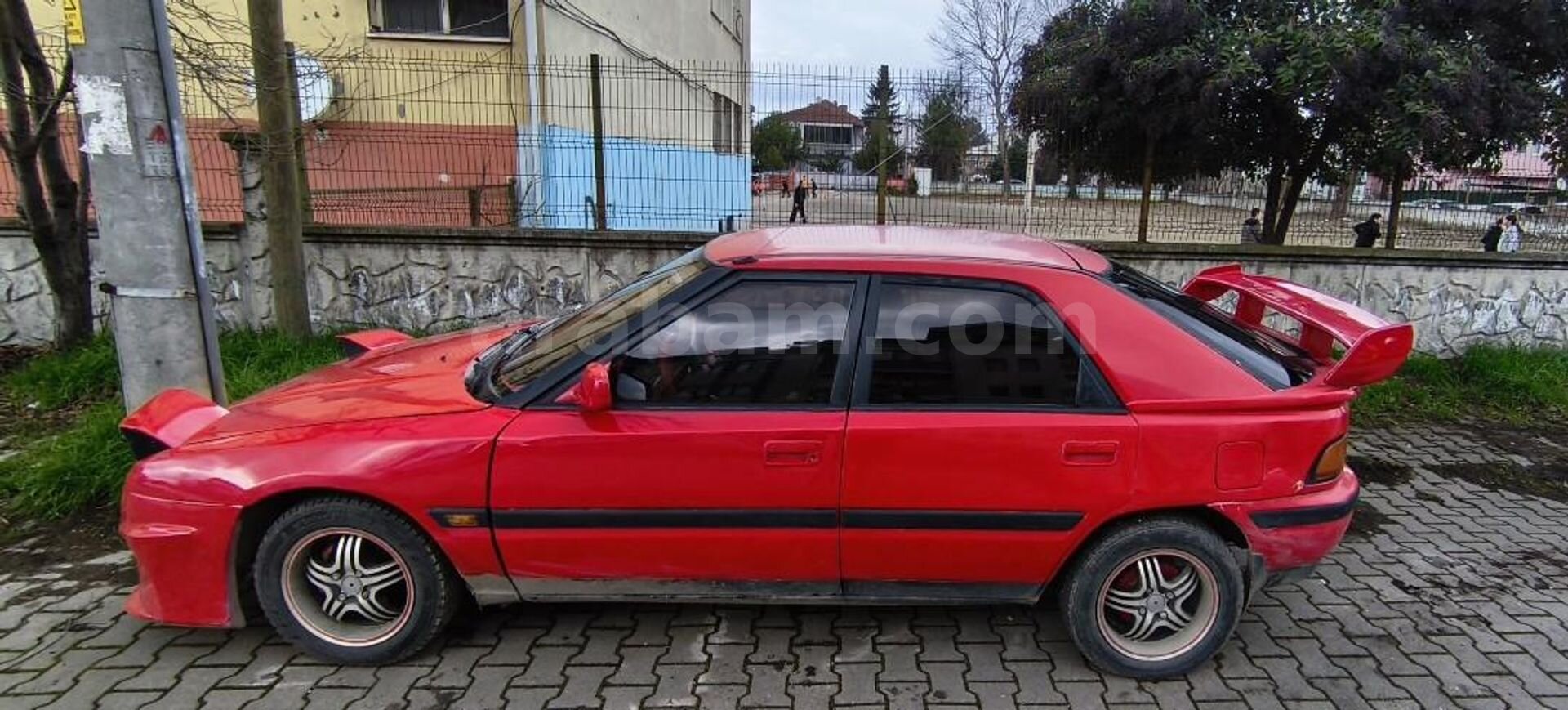 Sahibinden Mazda 323 1.6 1991 Model 2
