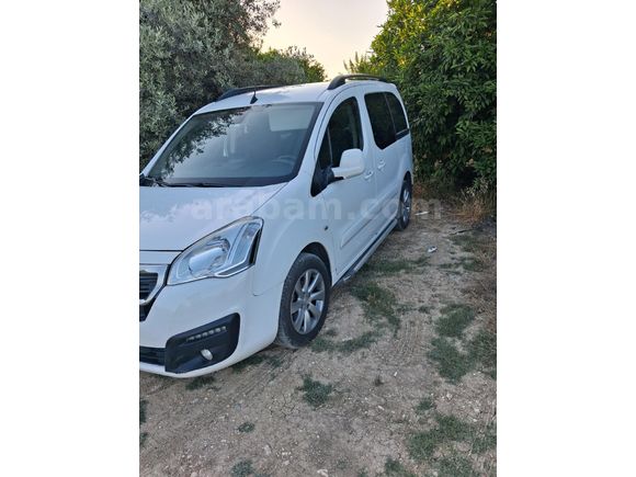 Sahibinden Peugeot Partner 1.6 HDI Allure 2016 Model  205 km Beyaz