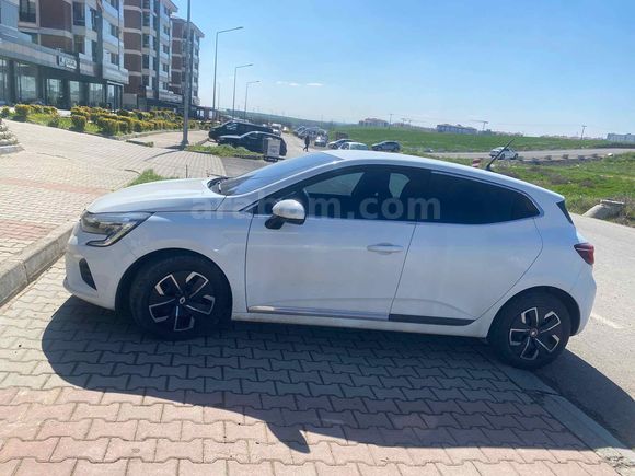 Sahibinden Renault Clio 1.0 SCe Joy 2022 Model 