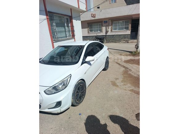 Sahibinden Hyundai Accent Blue 1.6 CRDI Mode 2016 Model