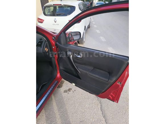 10 yıllık sahibinden temiz bakımlı megane