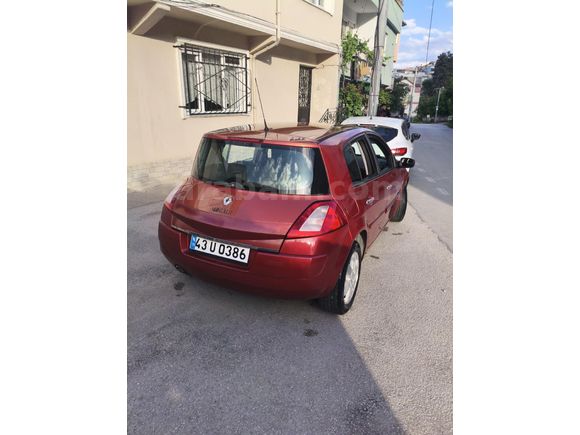 10 yıllık sahibinden temiz bakımlı megane