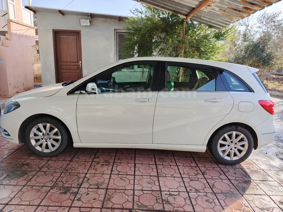 Sahibinden Mercedes - Benz B 180 BlueEFFICIENCY Elite 2013 Model