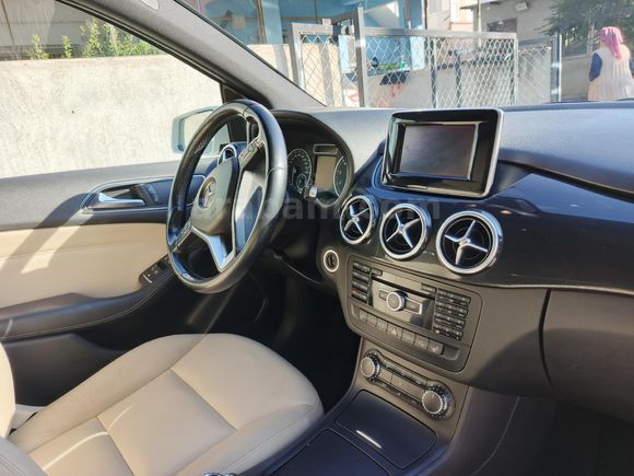 Sahibinden Mercedes - Benz B 180 BlueEFFICIENCY Elite 2013 Model