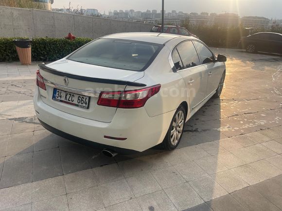 Sahibinden Renault Latitude 2.0 dCi Privilege 2012 Model İstanbul