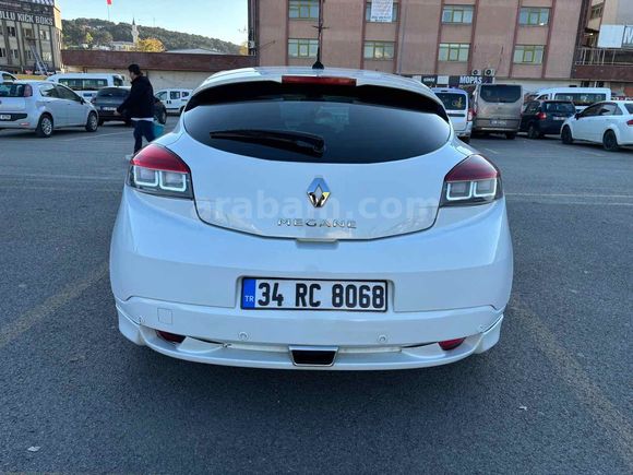 Sahibinden Renault Megane 1.5 dCi Dynamique 2011 Model 