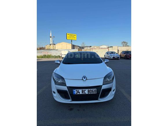 Sahibinden Renault Megane 1.5 dCi Dynamique 2011 Model 