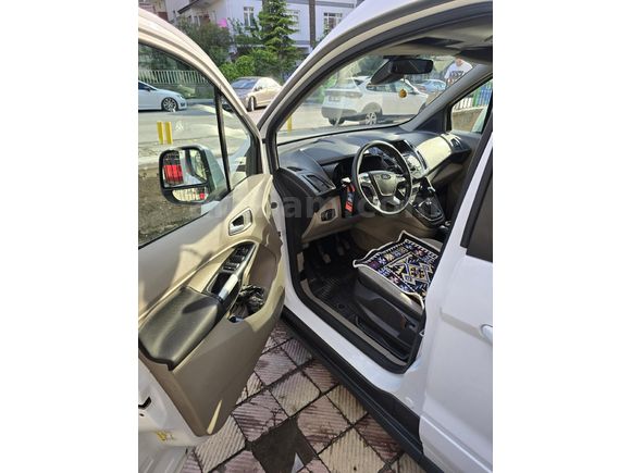 Sahibinden Ford Tourneo Connect 1.6 TDCI Titanium 2015 Model