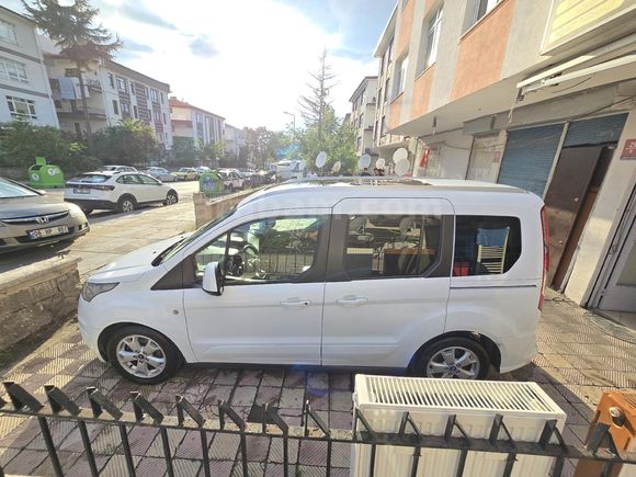 Sahibinden Ford Tourneo Connect 1.6 TDCI Titanium 2015 Model