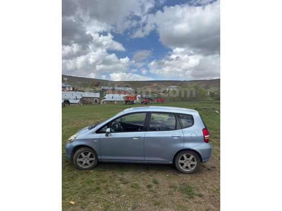 Sahibinden Honda Jazz 1.4 ES 2005 Model