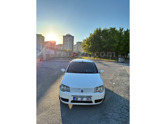 Sahibinden Fiat Albea 1.3 Multijet Active 2006 Model  300.000 km Beyaz