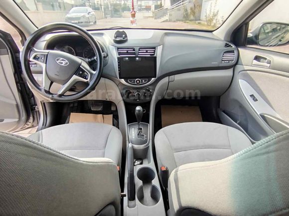 Sahibinden Hyundai Accent Blue 1.4 D-CVVT Mode Plus 2014 Model 