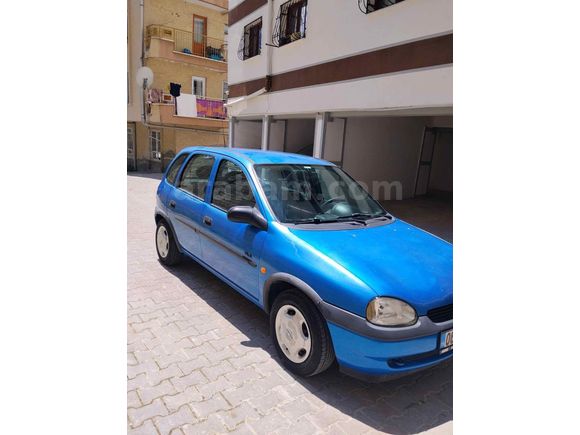Memur kullanıcıdan ORJİNAL benzin lpg opel corsa  