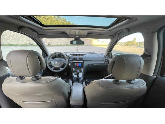 Sahibinden Renault Laguna 2.0 Privilege 2004 Model 