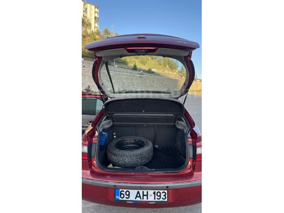 Sahibinden Renault Laguna 2.0 Privilege 2004 Model 