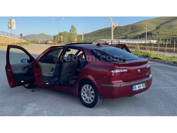 Sahibinden Renault Laguna 2.0 Privilege 2004 Model 