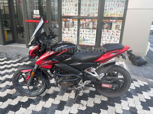 Sahibinden Bajaj Pulsar 200 NS 