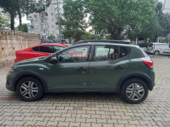 Sahibinden Dacia Sandero Stepway 1.0 Eco-G Essential 2022 Model 
