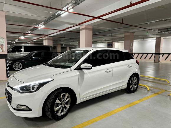 Sahibinden Hyundai i20 1.4 CRDi Style 2017 Model 