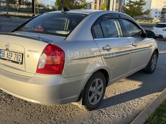 Sahibinden Hyundai Accent Era 1.4 Team 2011 Model 