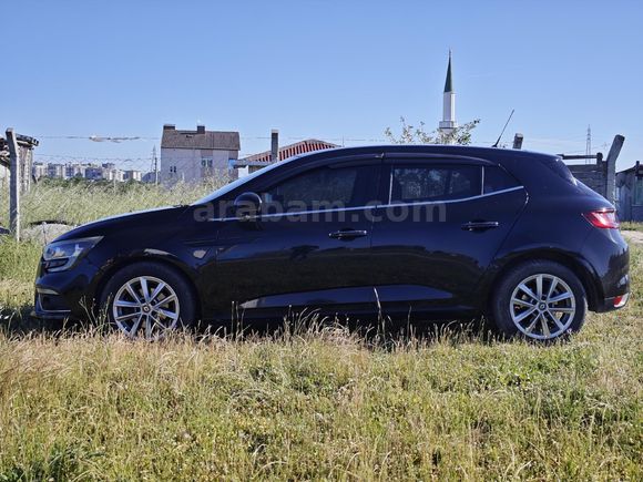 2017 Megane 4 hb hatasız boyasız Tesla ekranlı