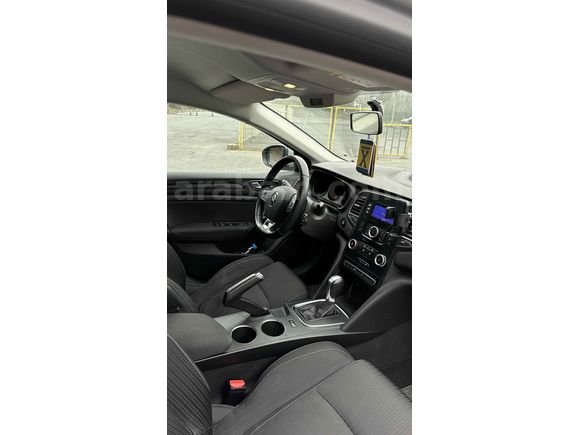 Sahibinden Renault Megane 1.5 Blue DCI Touch 2020 Model 