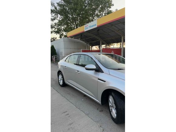 Sahibinden Renault Megane 1.5 Blue DCI Touch 2020 Model 
