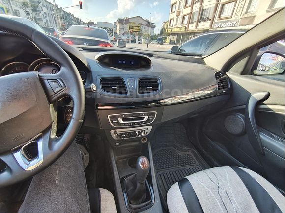 Sahibinden Renault Fluence 1.6 Icon 2013 Model