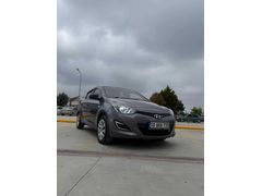 Sahibinden Hyundai i20 1.4 CRDi Jump 2014 Model  226.000 km Füme