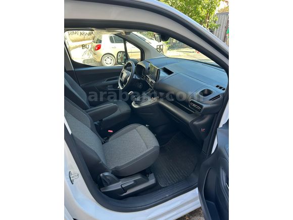 Sahibinden Opel Combo 1.5 CDTI Essential 2025 Model  22.000 km Beyaz