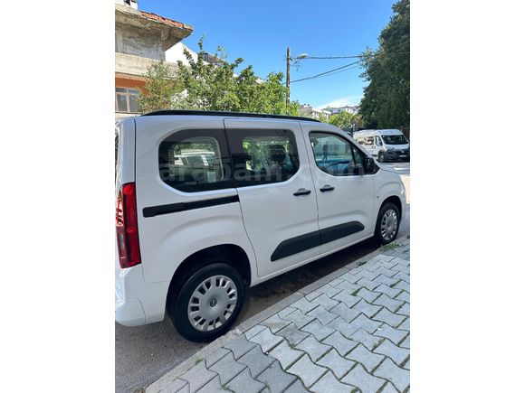 Sahibinden Opel Combo 1.5 CDTI Essential 2025 Model  22.000 km Beyaz