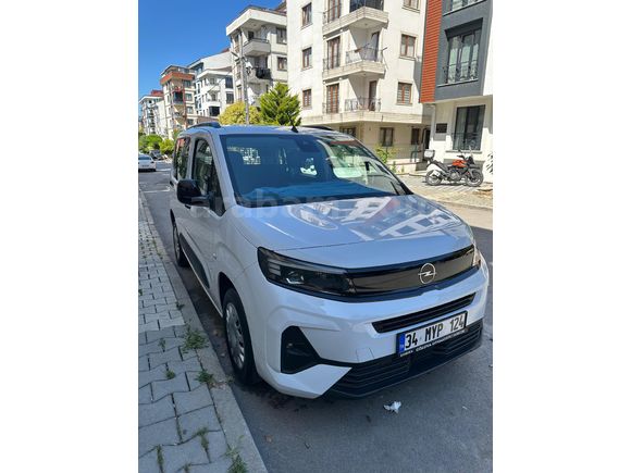Sahibinden Opel Combo 1.5 CDTI Essential 2025 Model  22.000 km Beyaz