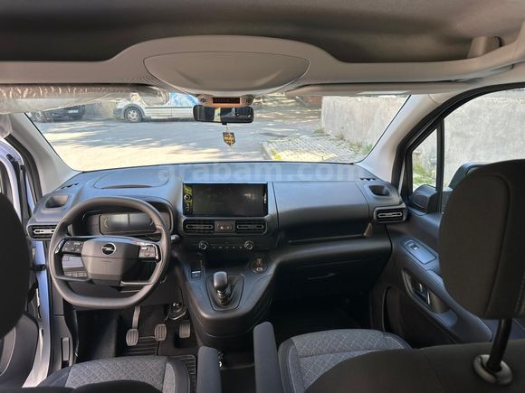 Sahibinden Opel Combo 1.5 CDTI Essential 2025 Model  22.000 km Beyaz