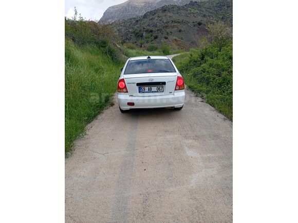 Sahibinden Hyundai Accent 1.5 CRDi Admire 2005 Model