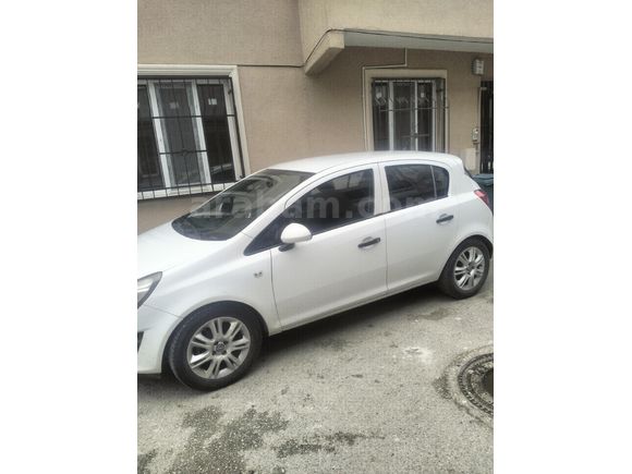 Sahibinden Opel Corsa 1.2 Essentia 2013 Model otomatik vites değişen yok