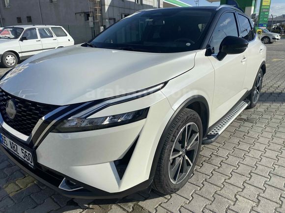 Sahibinden Nissan Qashqai 1.3 DIG-T Sky Pack 2023 Model 