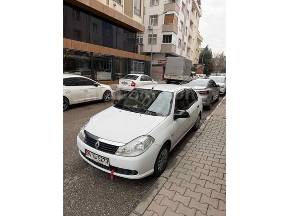 Sahibinden Renault Symbol 1.5 dCi Authentique 2012 Model  220.000 km Beyaz