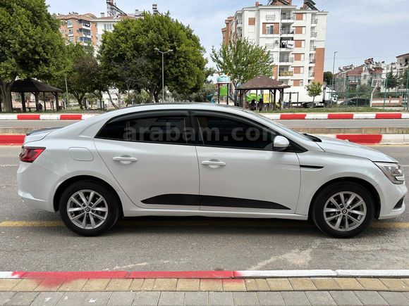 Sahibinden Renault Megane 1.6 Joy  lpgli 2018 Model  ağır hasar kayıtlı