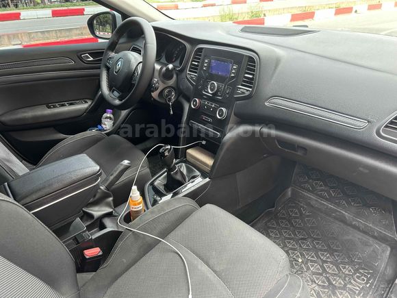 Sahibinden Renault Megane 1.6 Joy  lpgli 2018 Model  ağır hasar kayıtlı