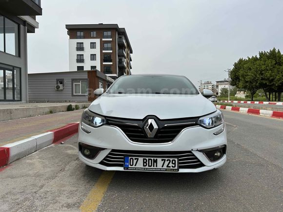 Sahibinden Renault Megane 1.6 Joy  lpgli 2018 Model  ağır hasar kayıtlı