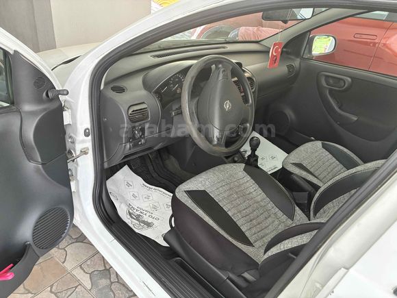 Sahibinden Opel Corsa 1.2 Essentia 2005 Model 