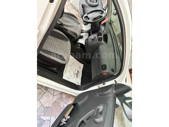 Sahibinden Opel Corsa 1.2 Essentia 2005 Model 