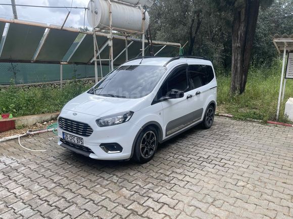 Sahibinden Ford Tourneo Courier 1.5 TDCi Titanium Plus 2023 Model 