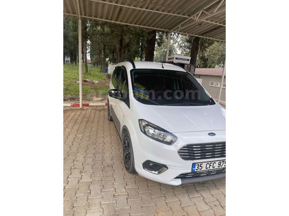 Sahibinden Ford Tourneo Courier 1.5 TDCi Titanium Plus 2023 Model 