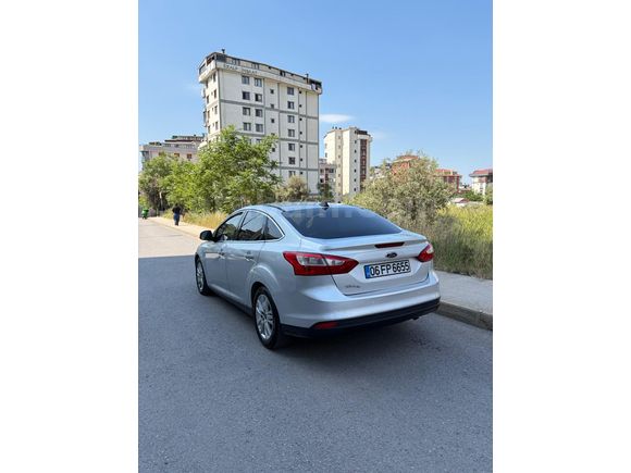 Sahibinden Ford Focus 1.6 Ti-VCT Trend 2013 Model