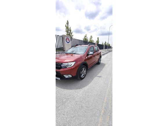 Temiz düşük km otomatik Dacia Sandero 1.5 dCi Stepway 2017 Model