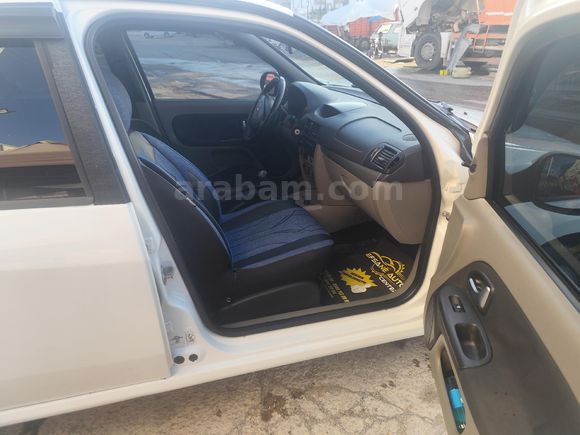 Sahibinden Renault Symbol 1.5 dCi Expression 2010 Model  340.000 km Beyaz