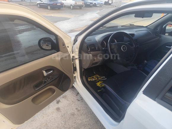 Sahibinden Renault Symbol 1.5 dCi Expression 2010 Model  340.000 km Beyaz
