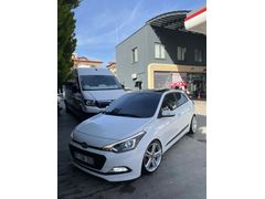 •L200 Takası olur•Hyundai i20 1.2 MPI Elite 2017 Model  135.500 km Beyaz