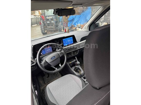 Sahibinden Ford Tourneo Courier 1.5 EcoBlue Titanium 2025 Model 